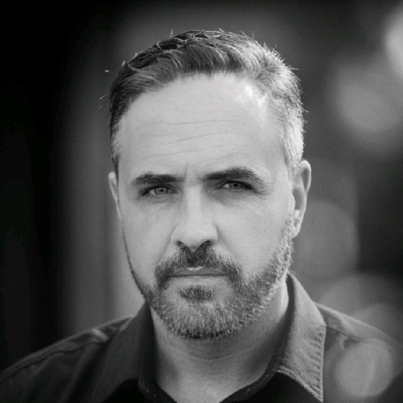 1742684325172 chief commercial officer